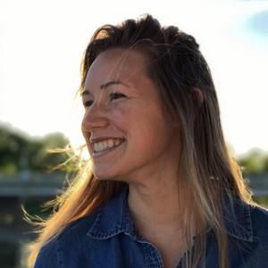 Meet your Posher, Hollyanne